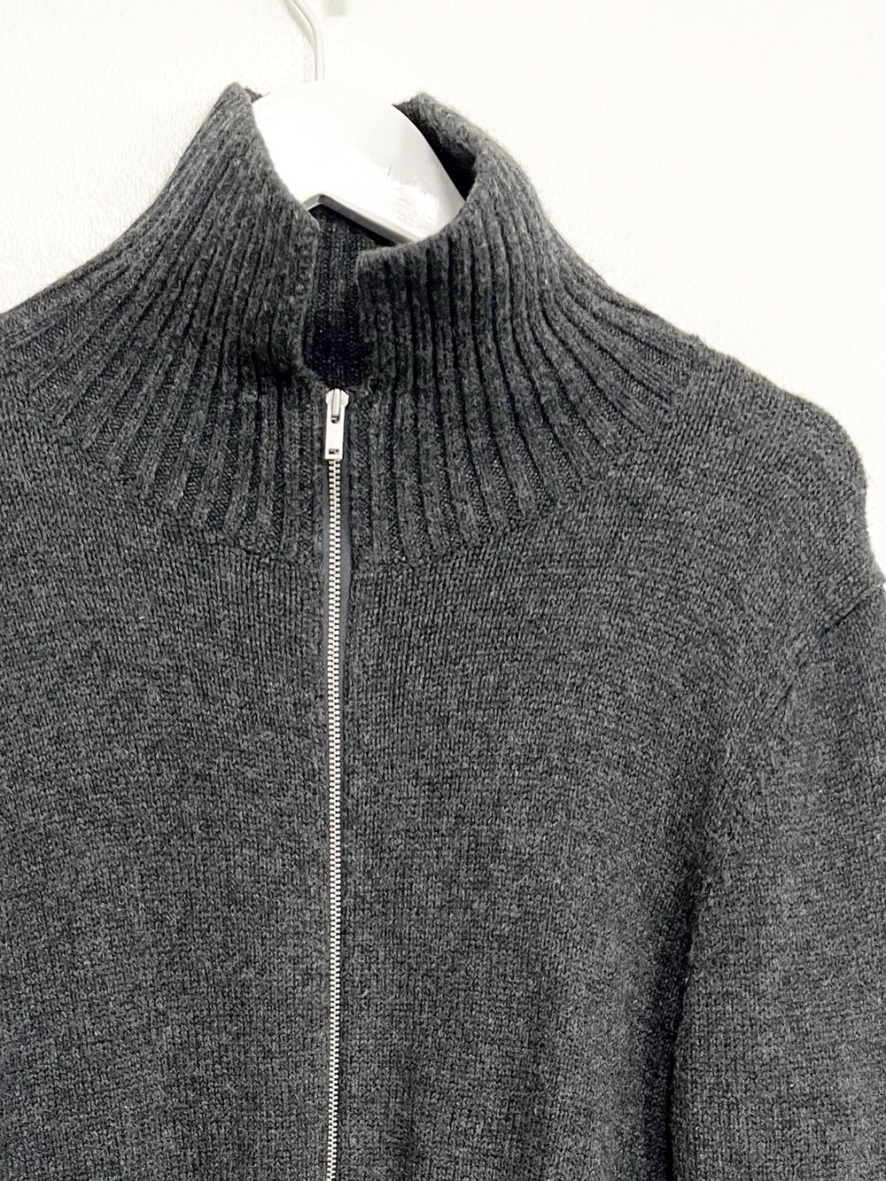 BOGO! COS 100% Wool Zipper Cardigan Sweater Charcoal Gray Size Large - Picture 5 of 9
